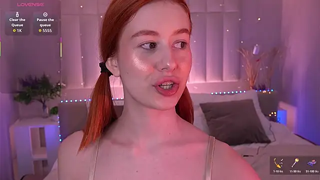 Lisafoxy  online show from 29, 11, 2025