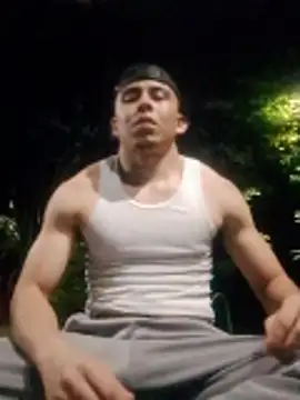 Snapshot of Eross_Santy chatting on 5, 2, 2026 Eross Santy online show from 5, 2, 2026