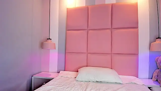 CarolinaFerrer online show from 13, 10, 2025