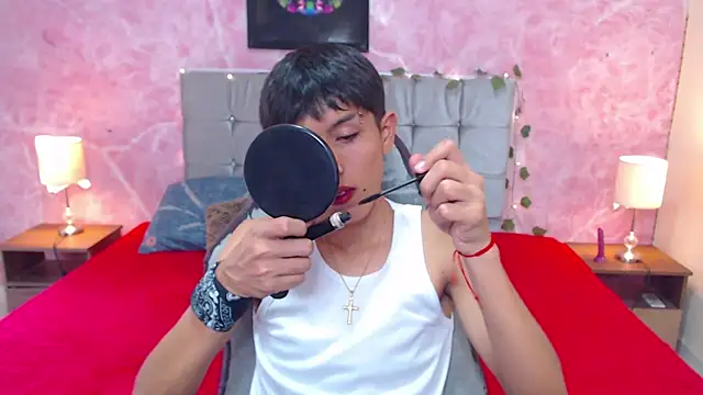 Snapshot of MAXIMILIANO__HOT chatting on 9, 9, 2025 MAXIMILIANO HOT online show from 9, 9, 2025