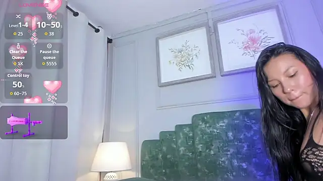 lux bitchx online show from 9, 6, 2026