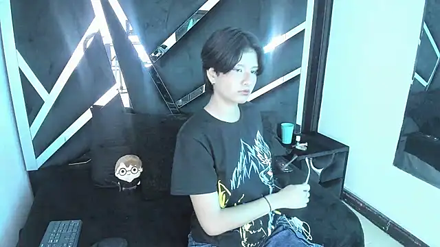 Snapshot of natsumiht chatting on 6, 10, 2025 natsumiht online show from 6, 10, 2025