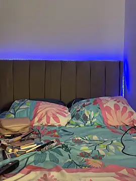 AYTANA CORBERO online show from 17, 10, 2025