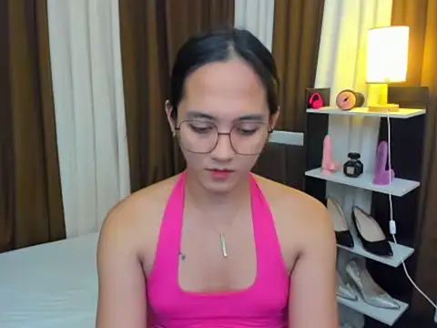 URHottestAngel online show from 23, 10, 2025