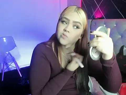 im bunny   online show from 27, 11, 2025