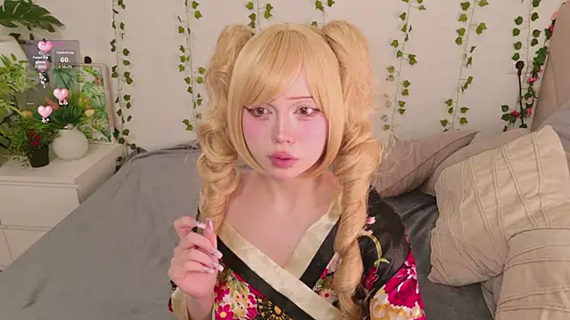 Kyomi Sun online show from 25, 7, 2026