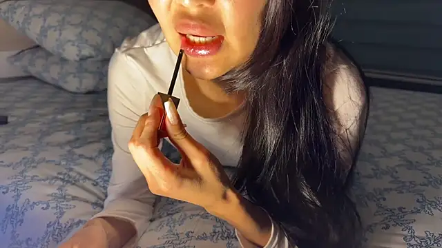 liuli flower online show from 18, 12, 2025