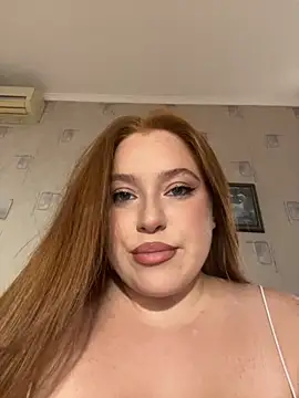 Snapshot of _EmiFox_X chatting on 17, 9, 2025 EmiFox X online show from 17, 9, 2025