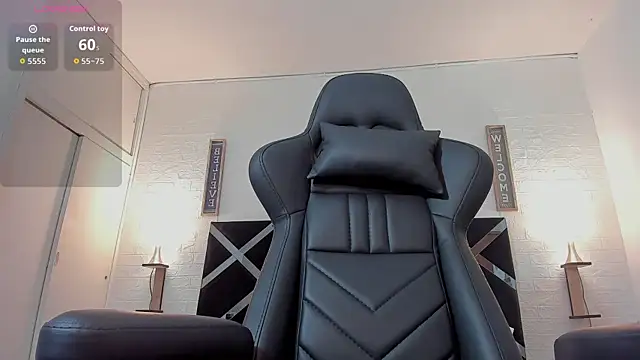 iamCharlotte19 online show from 12, 9, 2025