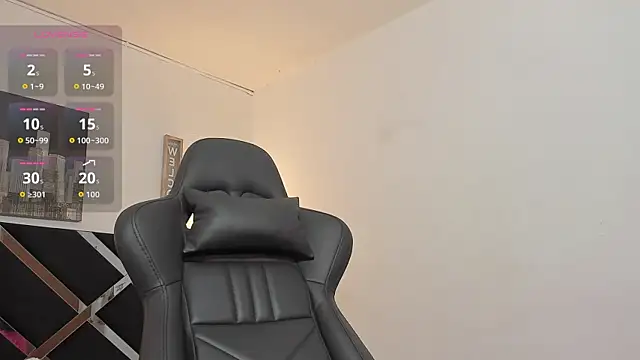 iamCharlotte19 online show from 3, 10, 2025