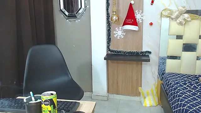 miss leidy  online show from 20, 12, 2025