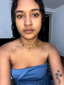 Luna sophya online show from 13, 12, 2025