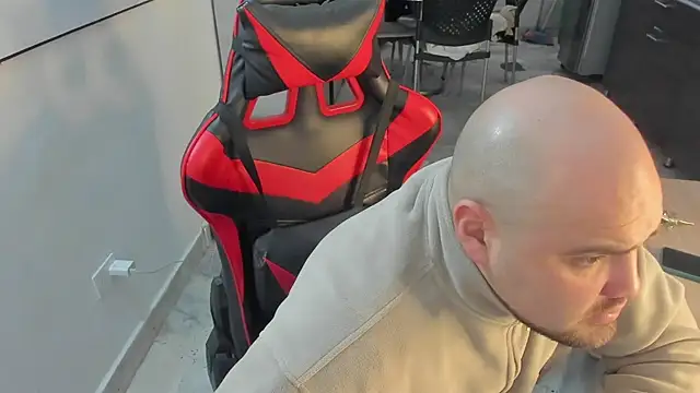 ElianCrow online show from 28, 11, 2025