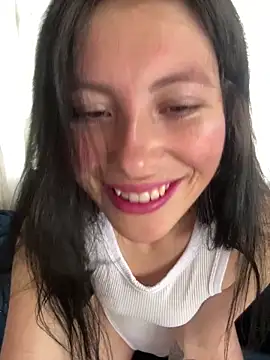 Snapshot of Mia_salinass chatting on 8, 9, 2025 Mia salinass online show from 8, 9, 2025