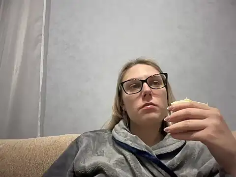 NikexPretty online show from 26, 11, 2025