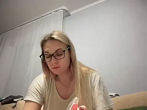 NikexPretty online show from 28, 11, 2025