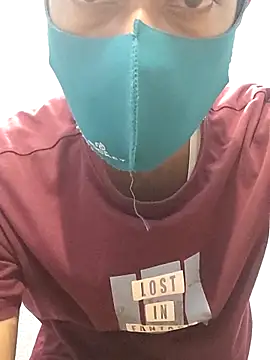 GirlsCrush  online show from 19, 9, 2025