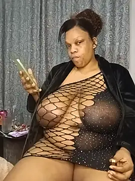 Snapshot of HappygalTheQueen chatting on 22, 7, 2026 HappygalTheQueen online show from 22, 7, 2026