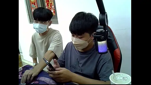 zhu000000 online show from 14, 10, 2025