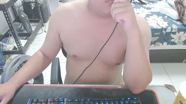 Snapshot of qazwsx_cam4 chatting on 7, 7, 2026 qazwsx cam4 online show from 7, 7, 2026