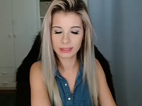 KristineGlow online show from 18, 11, 2025