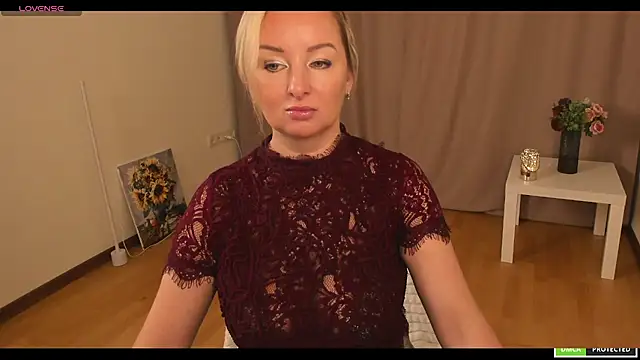 sexmom8 online show from 13, 9, 2025