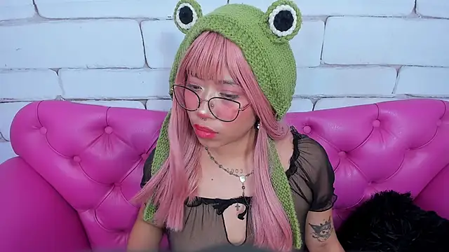 Snapshot of SafiroAgataaa chatting on 20, 9, 2025 SafiroAgataaa online show from 20, 9, 2025