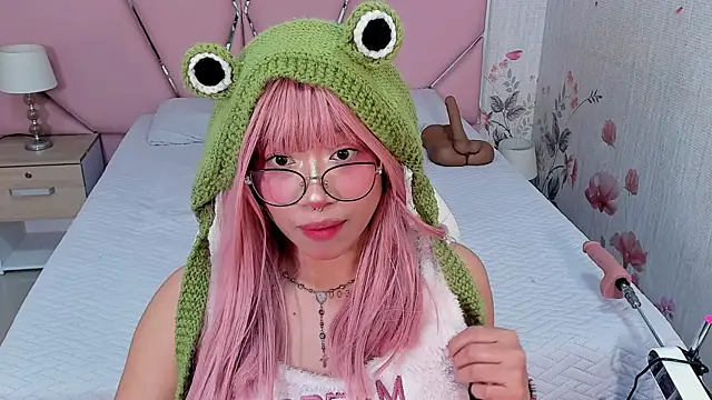 Snapshot of SafiroAgataaa chatting on 25, 9, 2025 SafiroAgataaa online show from 25, 9, 2025