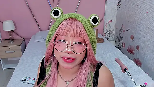 Snapshot of SafiroAgataaa chatting on 27, 9, 2025 SafiroAgataaa online show from 27, 9, 2025