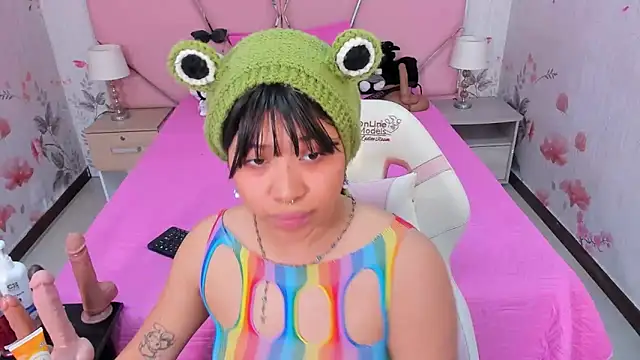 SafiroAgataaa online show from 25, 10, 2025