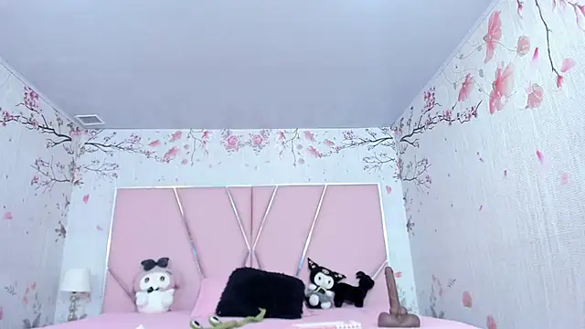 SafiroAgataaa online show from 14, 4, 2026