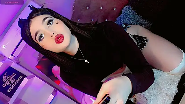 Daphnne Foxx online show from 15, 9, 2025