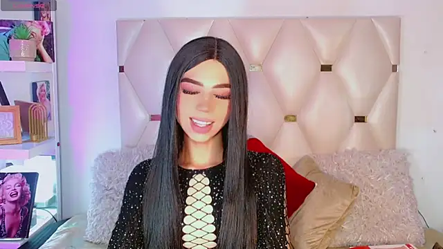 Daphnne Foxx online show from 26, 9, 2025