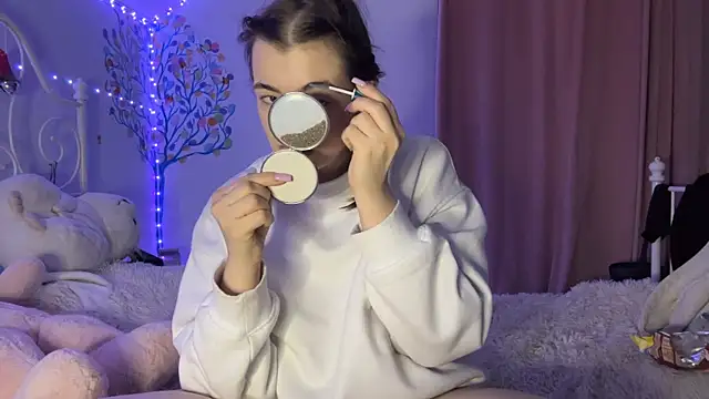 HoneyMist online show from 26, 10, 2025