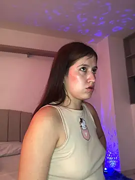 BrunnetAri  online show from 11, 10, 2025