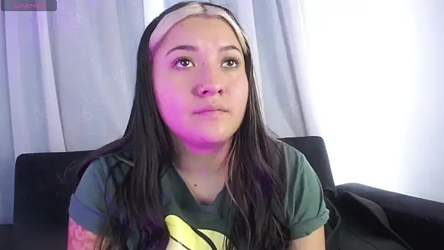 Annie A  online show from 30, 9, 2025