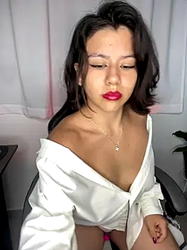 Snapshot of Valen_Sky chatting on 24, 11, 2025 Valen Sky online show from 24, 11, 2025