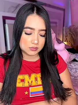 Emiily Moore1 online show from 15, 10, 2025