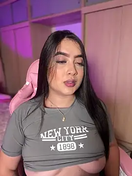 Emiily Moore1 online show from 18, 2, 2026