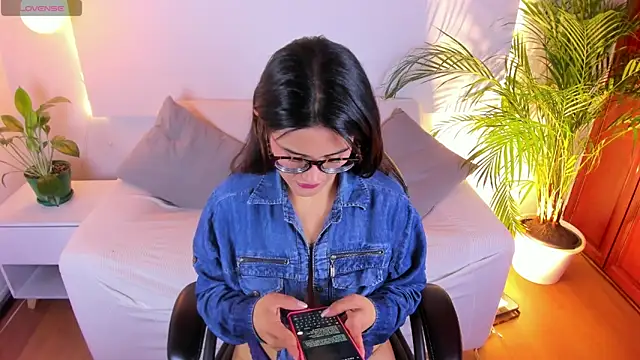 MeridaFox  online show from 19, 11, 2025