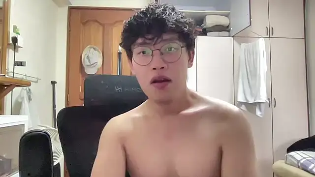 Passionatetwink2 online show from 28, 2, 2026