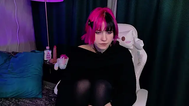 KikiMoor online show from 23, 10, 2025