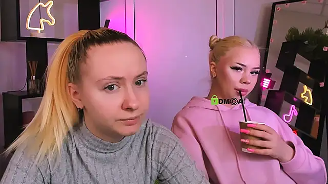 mila glow1 online show from 3, 3, 2026