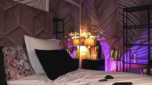 EvaRhea online show from 6, 4, 2026