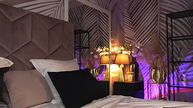 EvaRhea online show from 7, 4, 2026