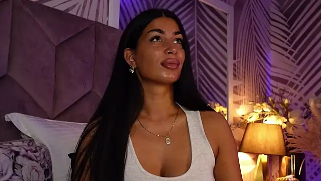 EvaRhea online show from 10, 6, 2026
