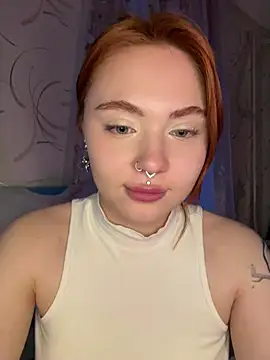 Snapshot of LunaMillie chatting on 25, 4, 2026 LunaMillie online show from 25, 4, 2026
