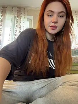 Snapshot of LunaMillie chatting on 16, 5, 2026 LunaMillie online show from 16, 5, 2026