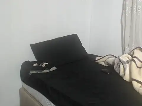 curveydickxx online show from 13, 9, 2025