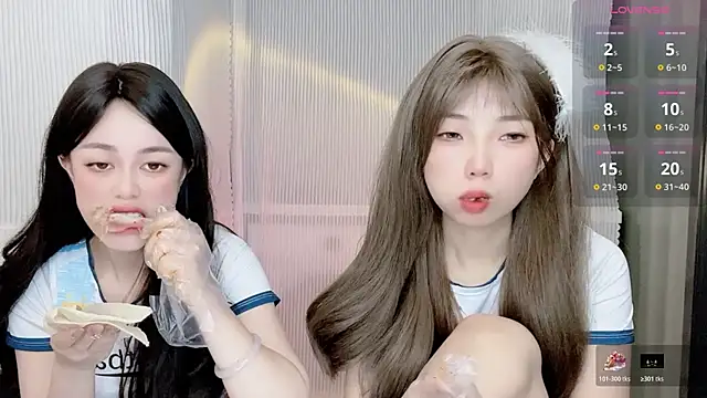 Janisa  PZ online show from 4, 11, 2025